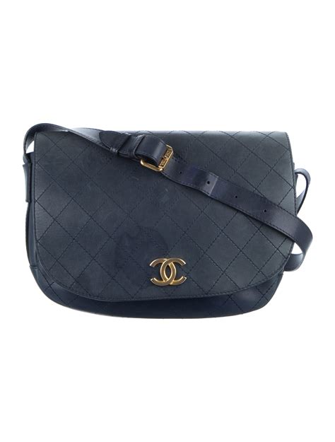 chanel saddle bag